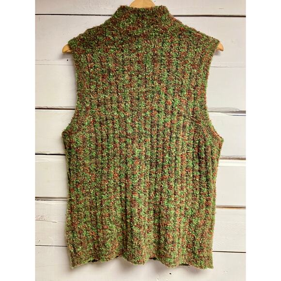 Woolrich Green Sweater Vest Size Medium. - Picture 2 of 5